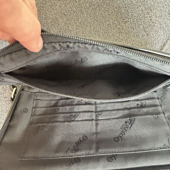 Fossil Shoulder Bag Black 75082 Pebble Soft Leather Organizer Classic Minimalist - Picture 4 of 16